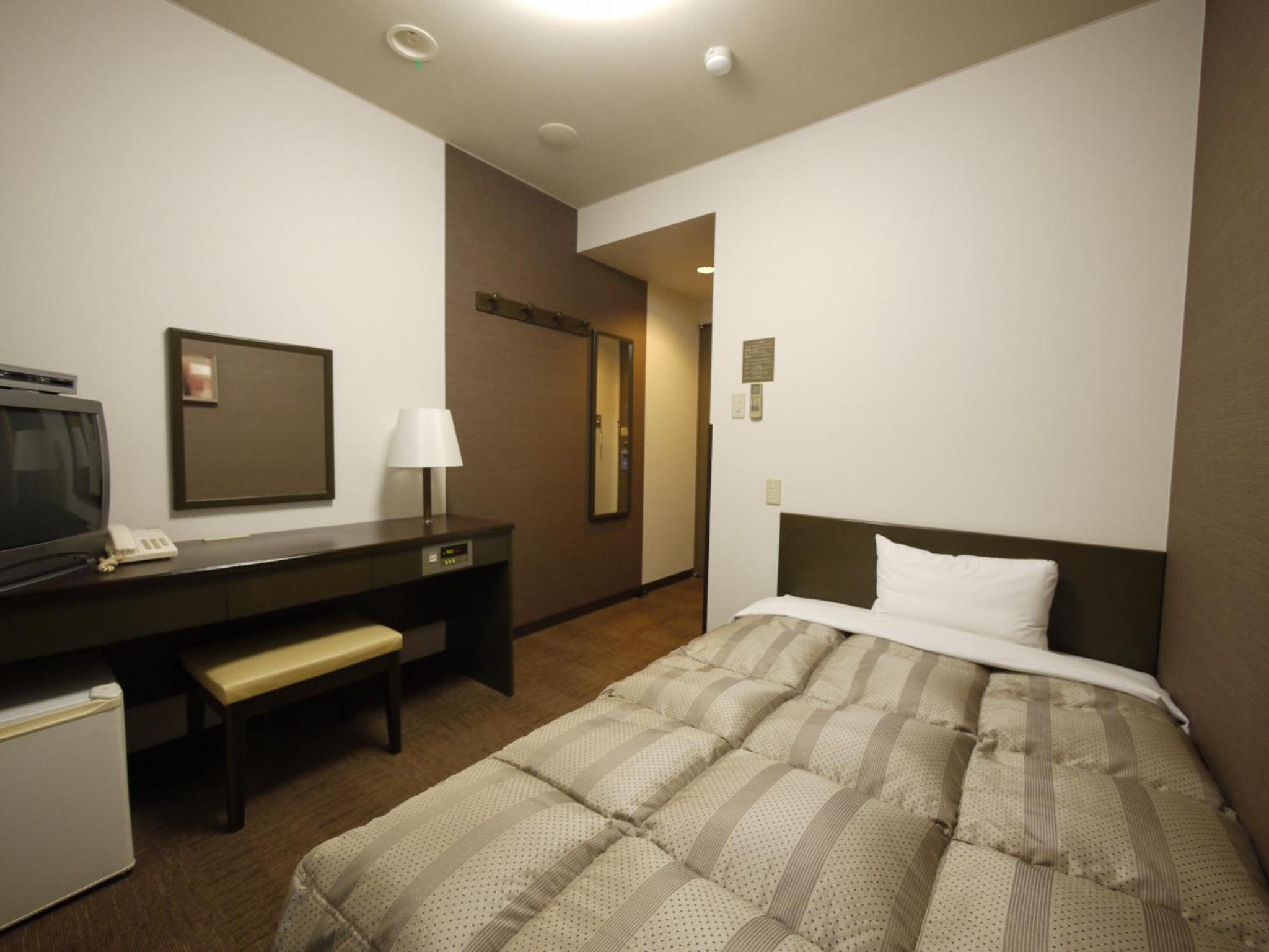Room, Single