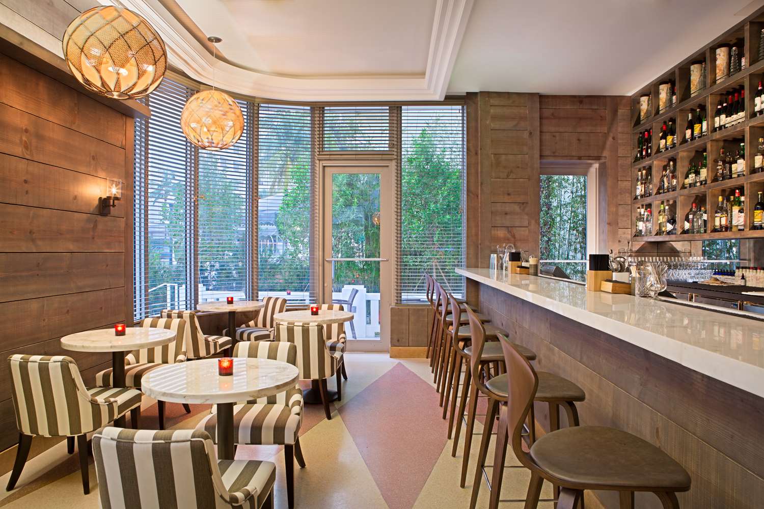 restaurant cafeteria