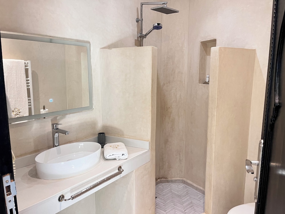 RIAD AL RIMAL 47/50