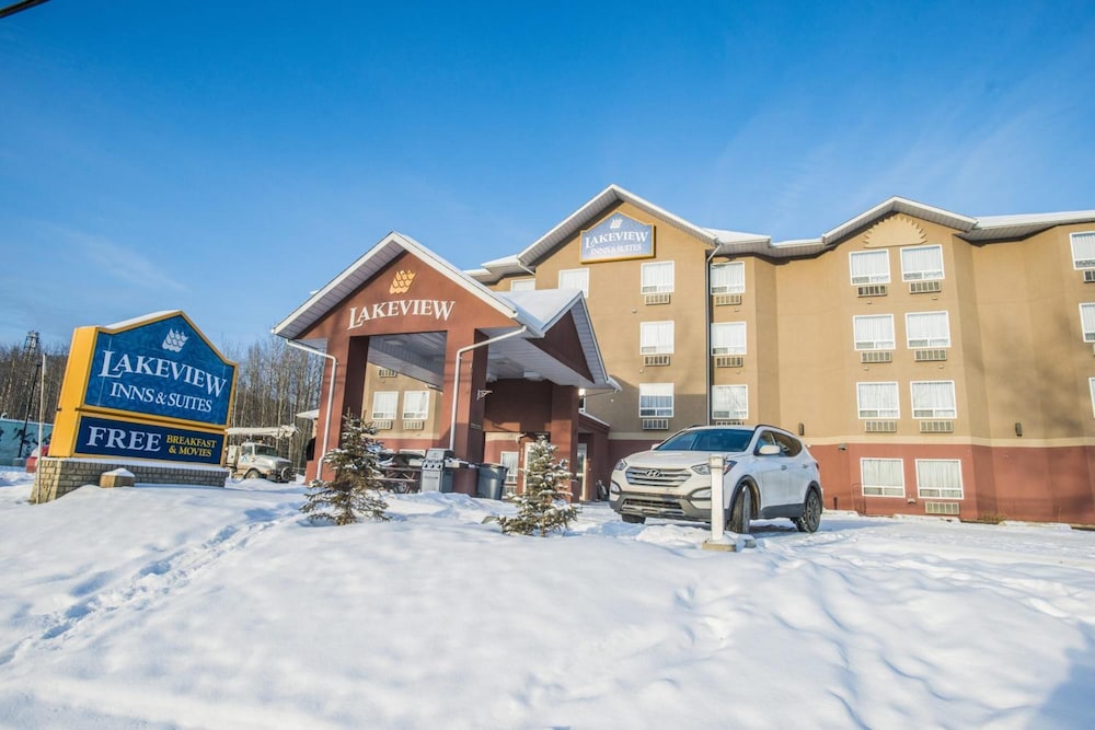 Lakeview Inn & Suites 30/32