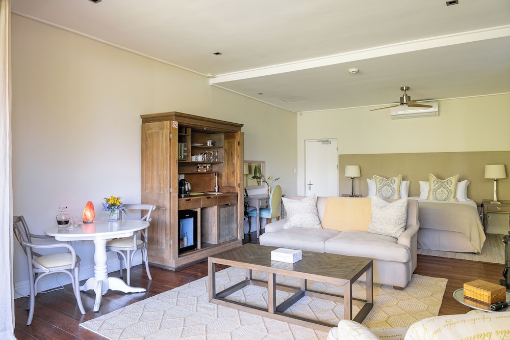 Angala Boutique Hotel Amp Guest House 30/50