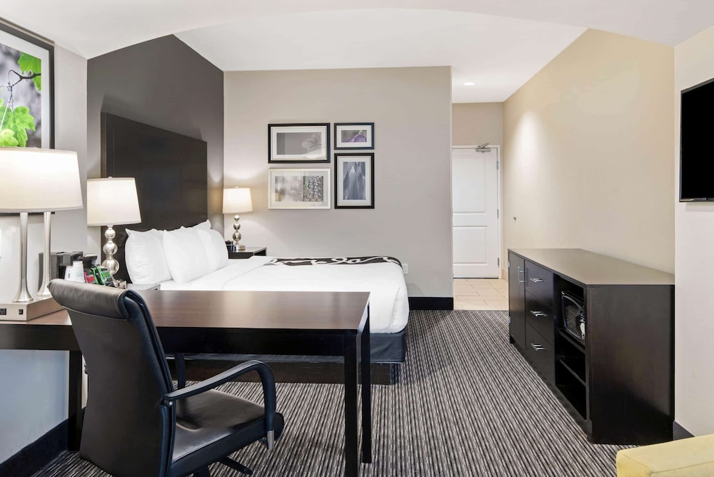 La Quinta Inn & Suites by Wyndham Rockport - Fulton 19/46