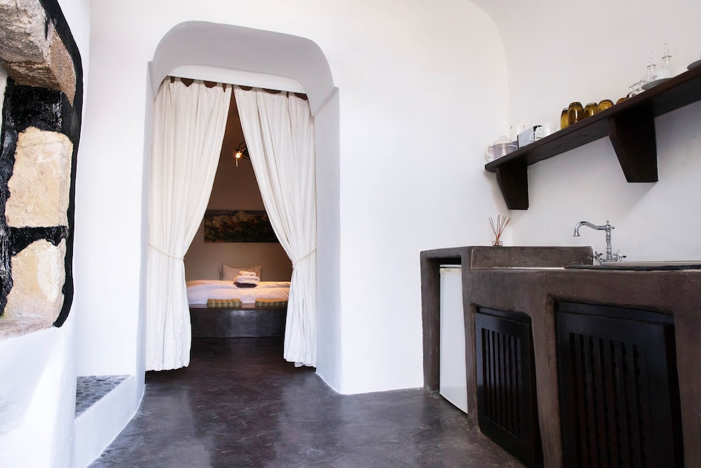 Santorini Heritage Villas &amp; Mansions 5/50