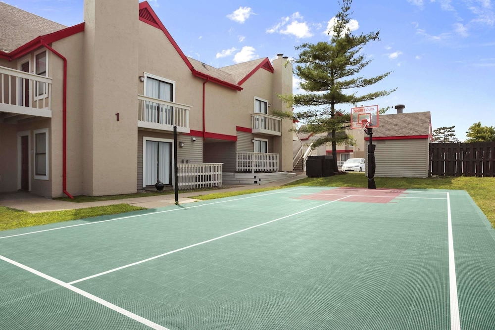 Affordable Suites of America Grand Rapids (Ex Hawthorn Suites by Wyndham) 28/49