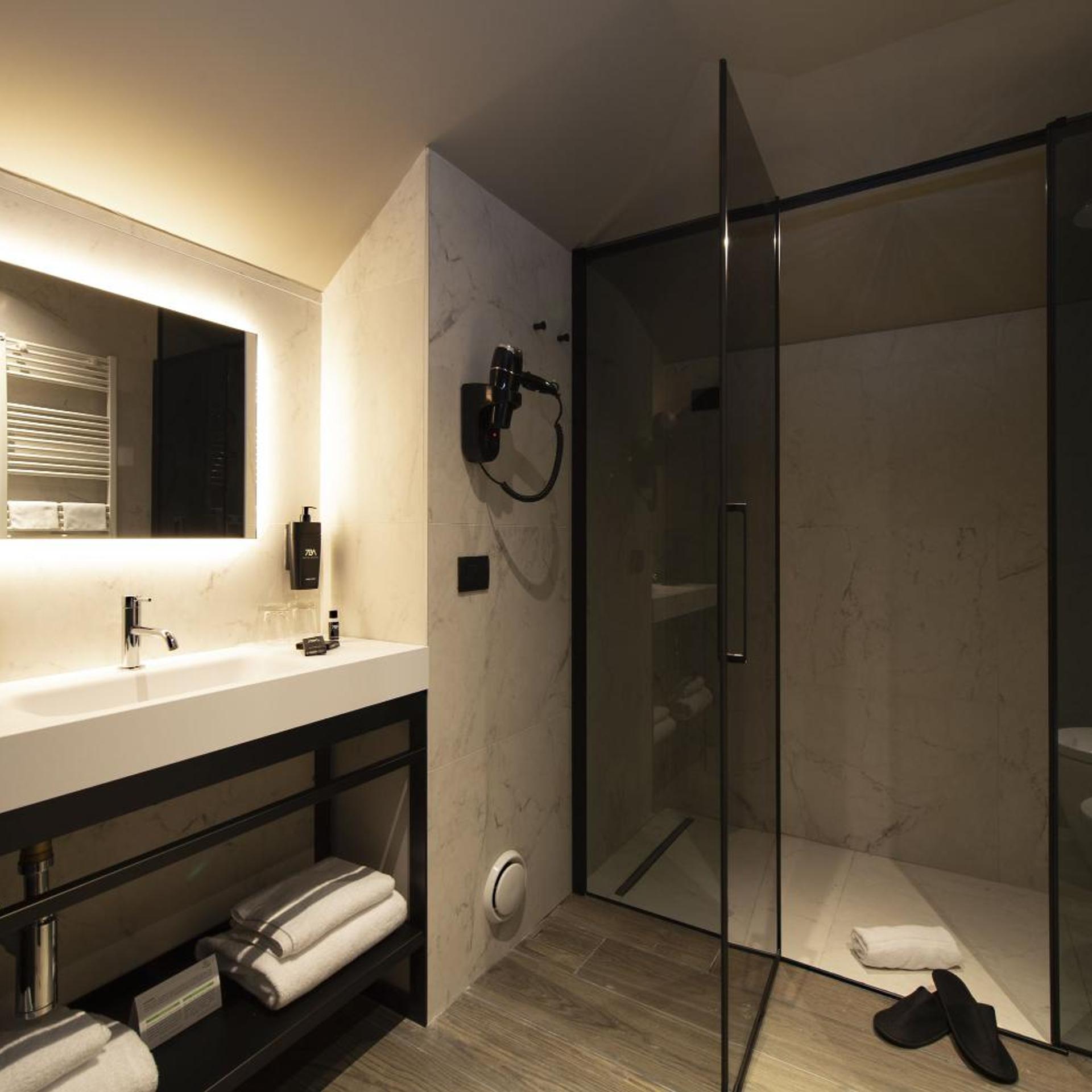 7BA Hotel Milano 32/34