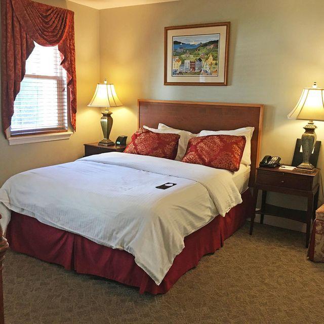 Extended, Suite, Balcony, Large