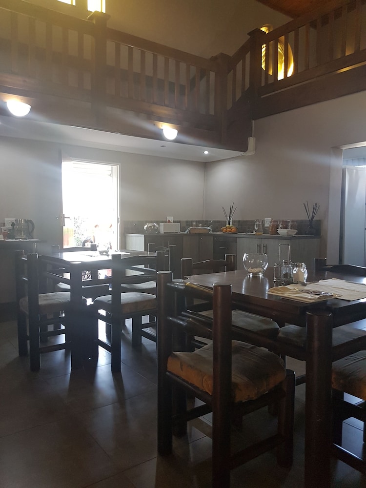 Blue Sparrow Guest House 19/29