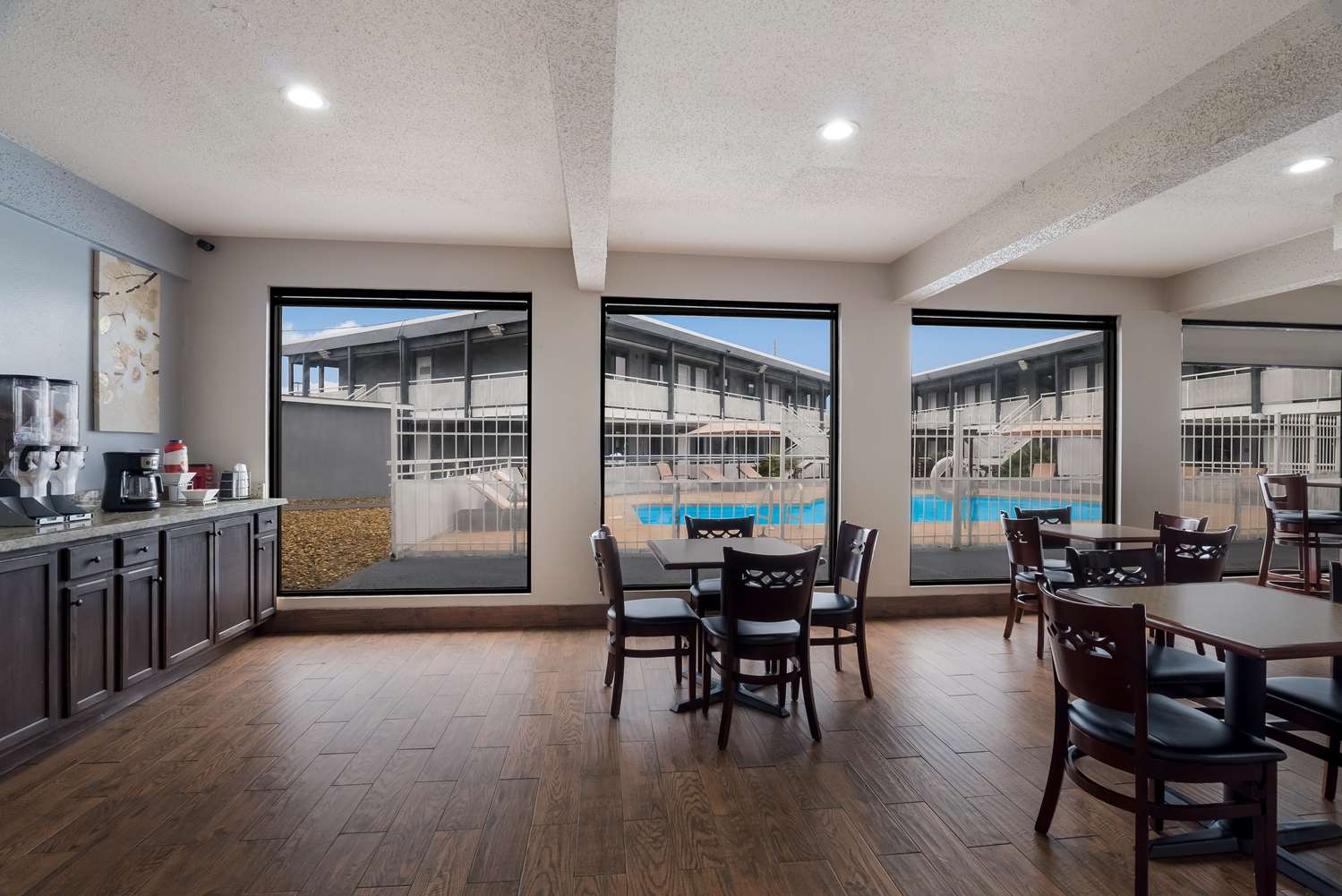 Laredo Hotel 14/18