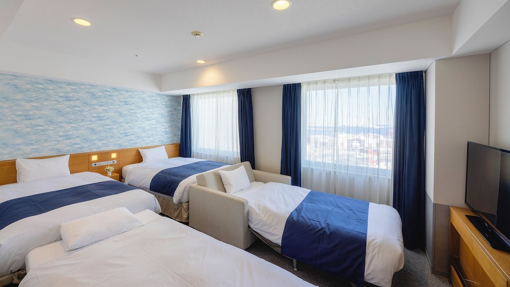 Yokohama Sakuragicho Washington Hotel 24/69