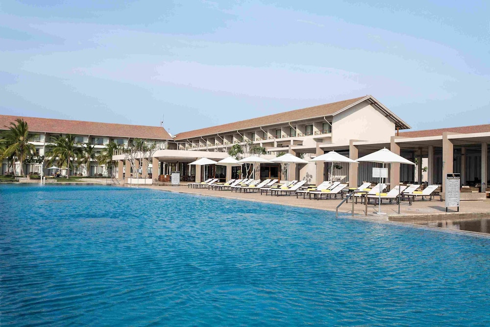 Amaya Beach Passikudah