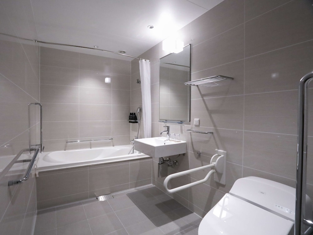 Hyatt Place Kyoto 50/50