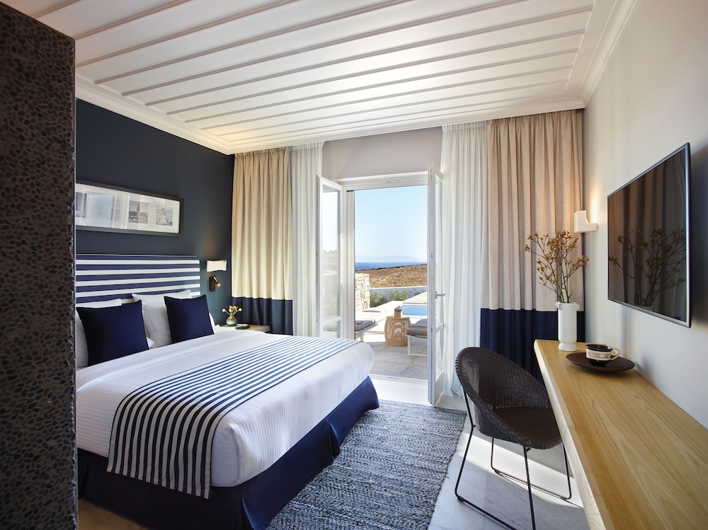 SUITE, SEA VIEW, PRIVATE POOL