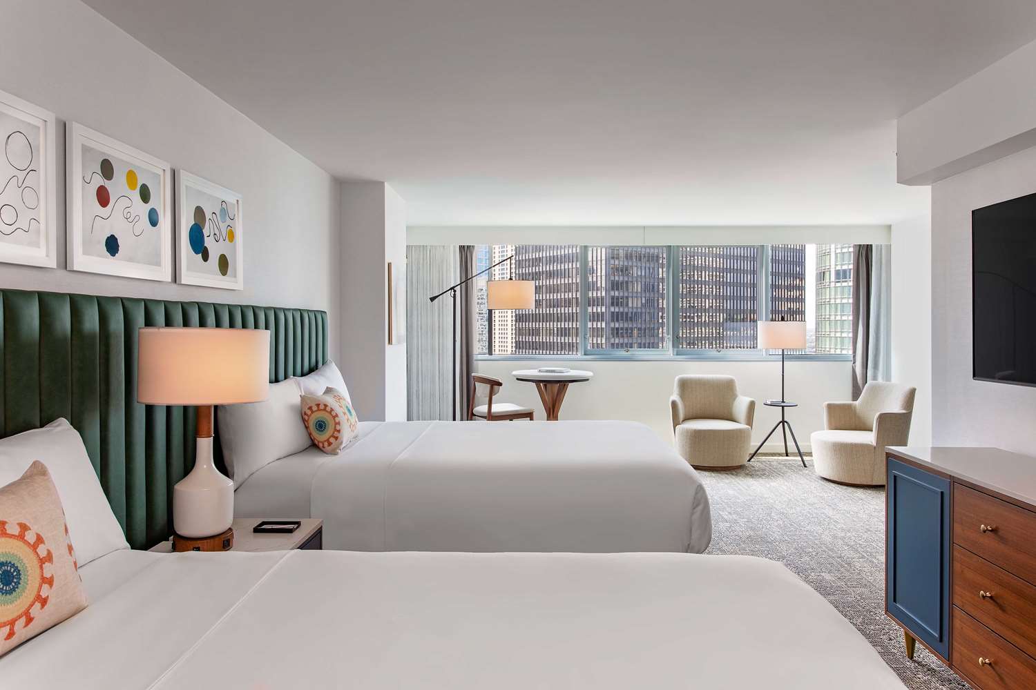 Royal, 2 Queen Beds, Bathtub, Accessible, The Royal Sonesta Chicago Downtown 3/3