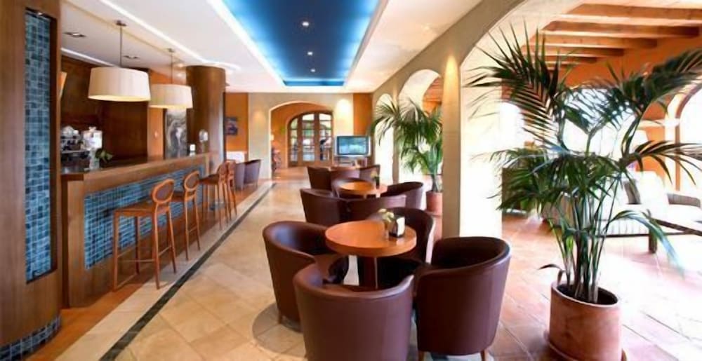 Mr Hotel Les Rotes 48/67