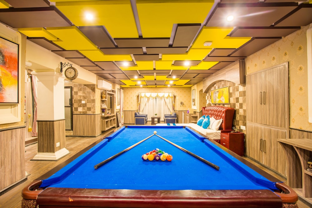 Royal Empire Boutique Hotel 27/47