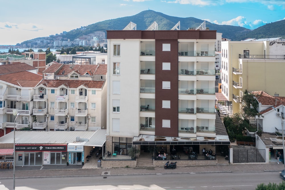 Hotel 219 Budva 8/75