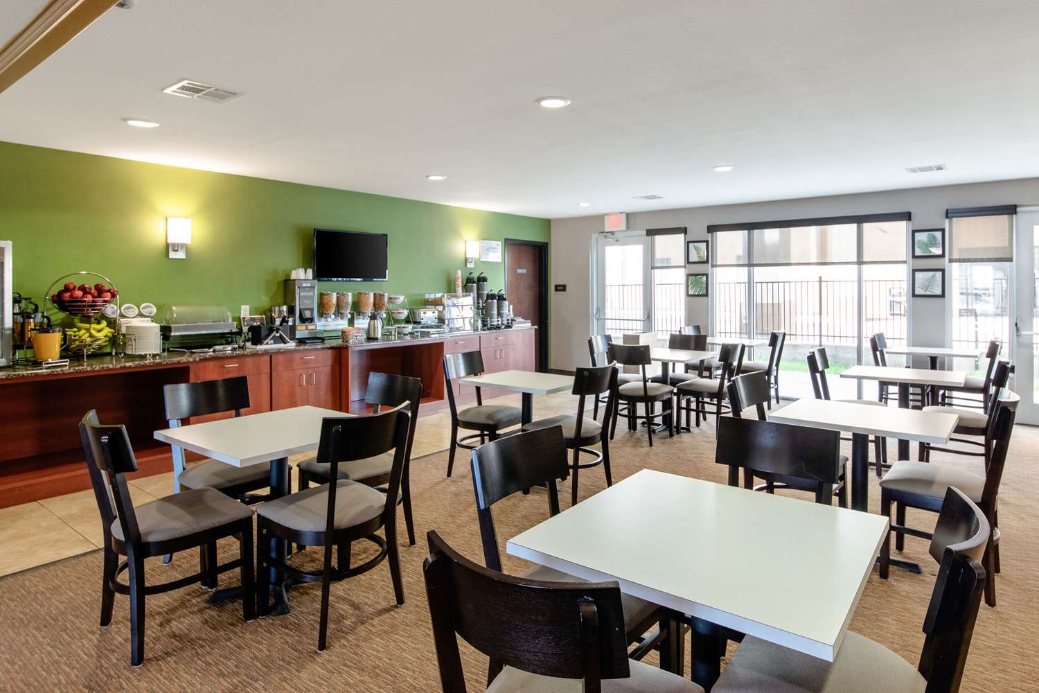 Sleep Inn & Suites Near Fort Cavazos 11/16