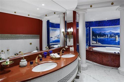 Marina, Deluxe, Suite