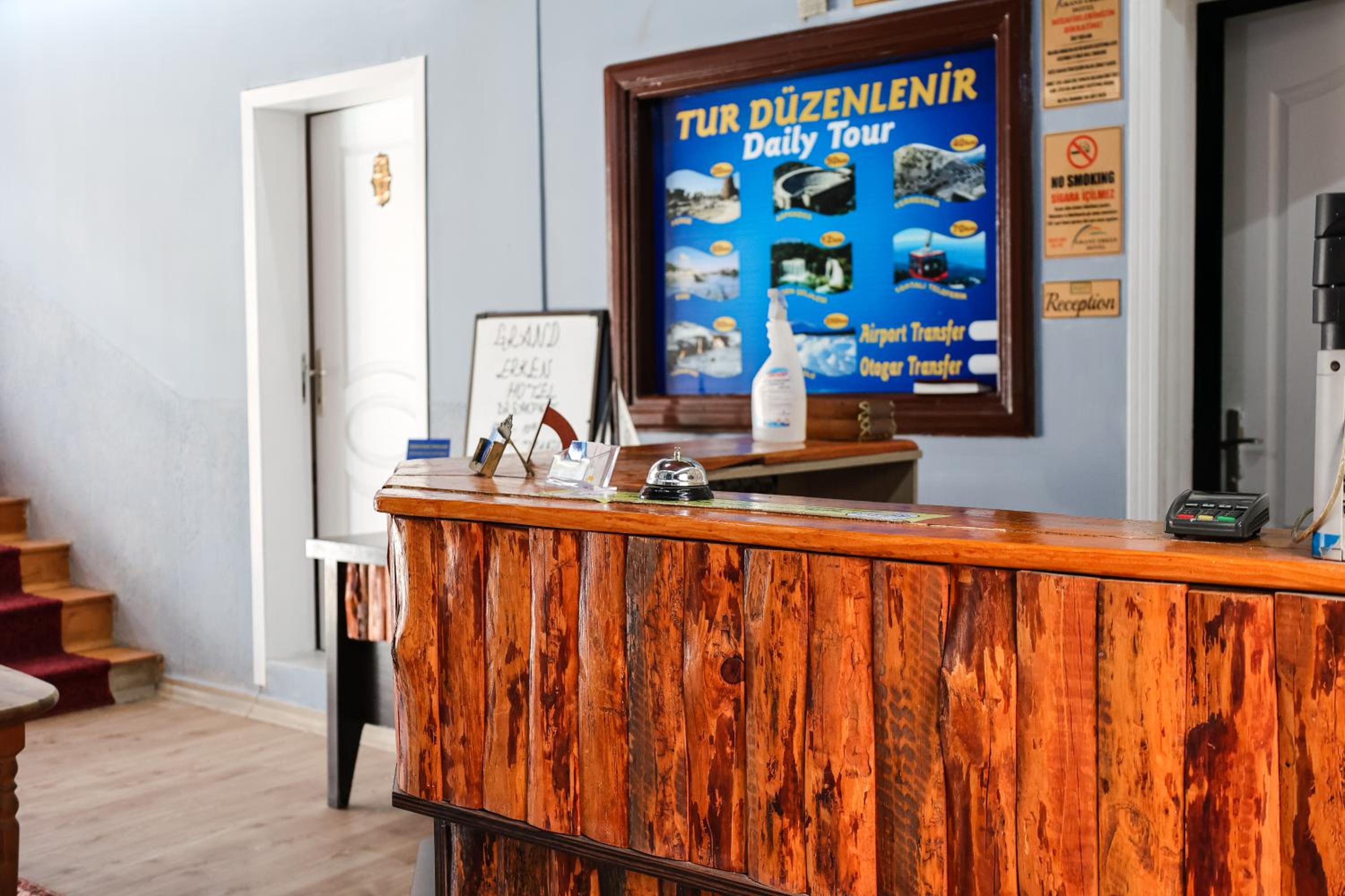 listing card gallery
