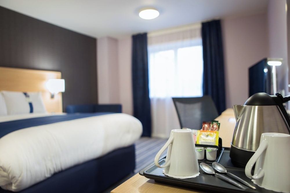 Holiday Inn Express Manchester Airport 31/74