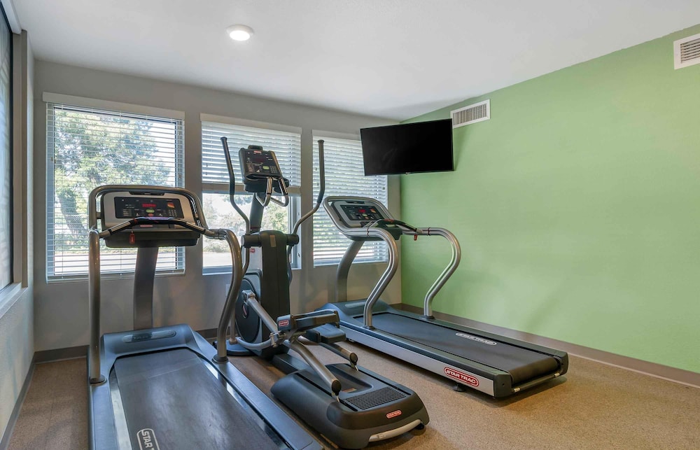 WoodSpring Suites Portland North Gresham 37/53