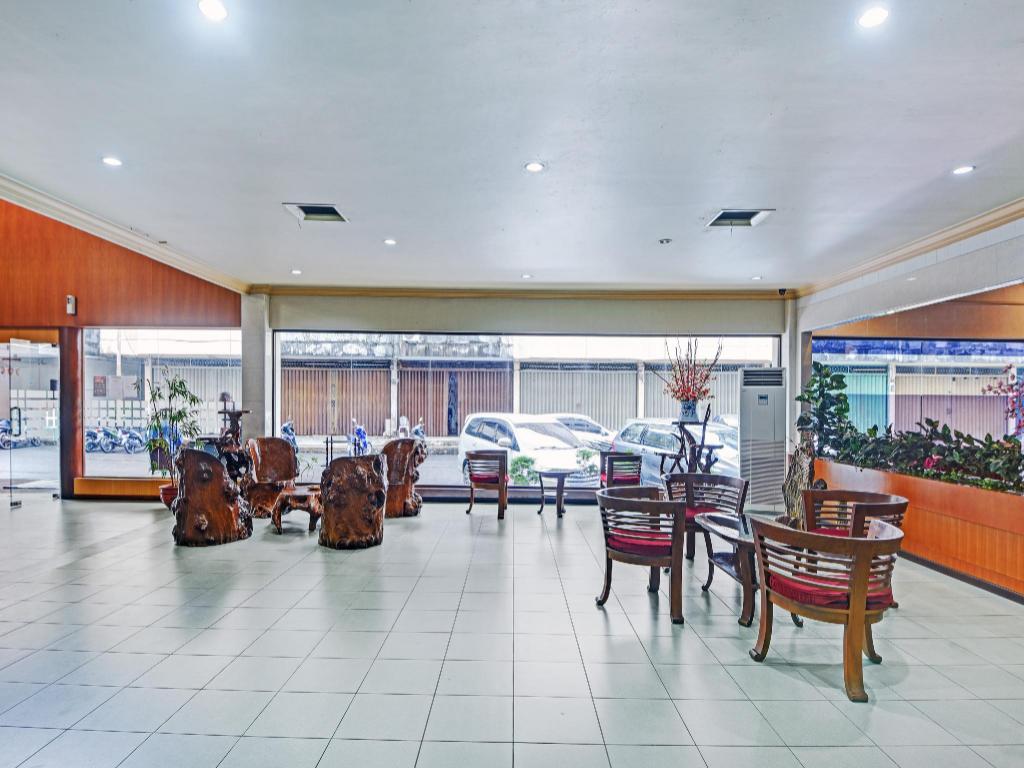 OYO 1178 Plaza Hotel Tanjung Pinang 35/50
