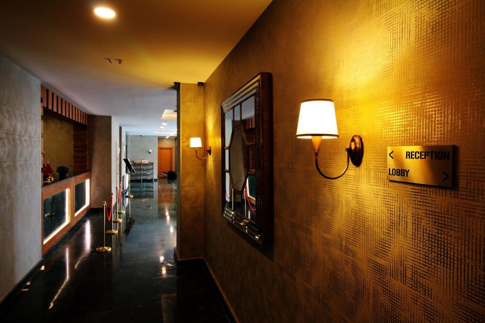 Sarissa Hotel 26/38