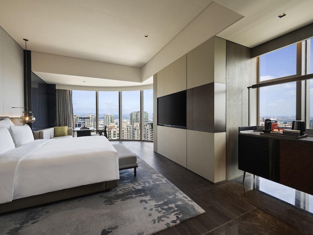 Pullman Quanzhou Shuitou 23/60