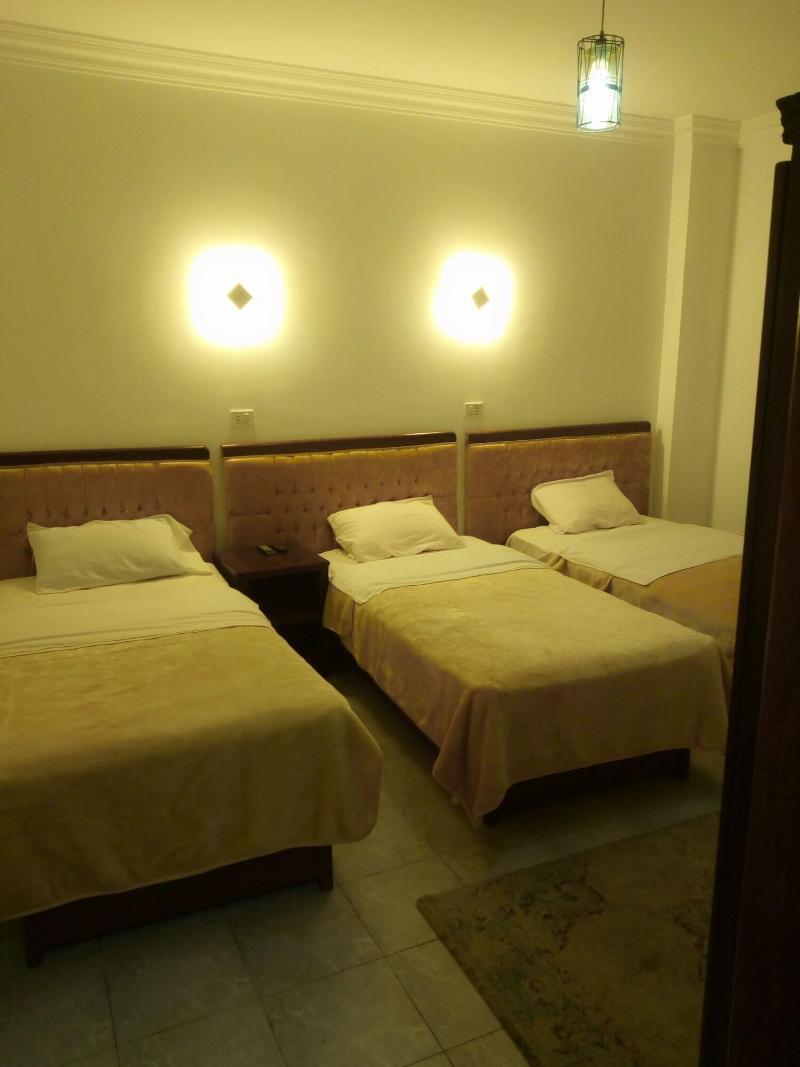 سكن مشترك مختلط، Arabian Nights Hotel 3/3