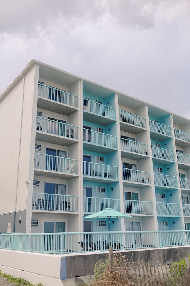Southern Breeze Oceanfront 3/61