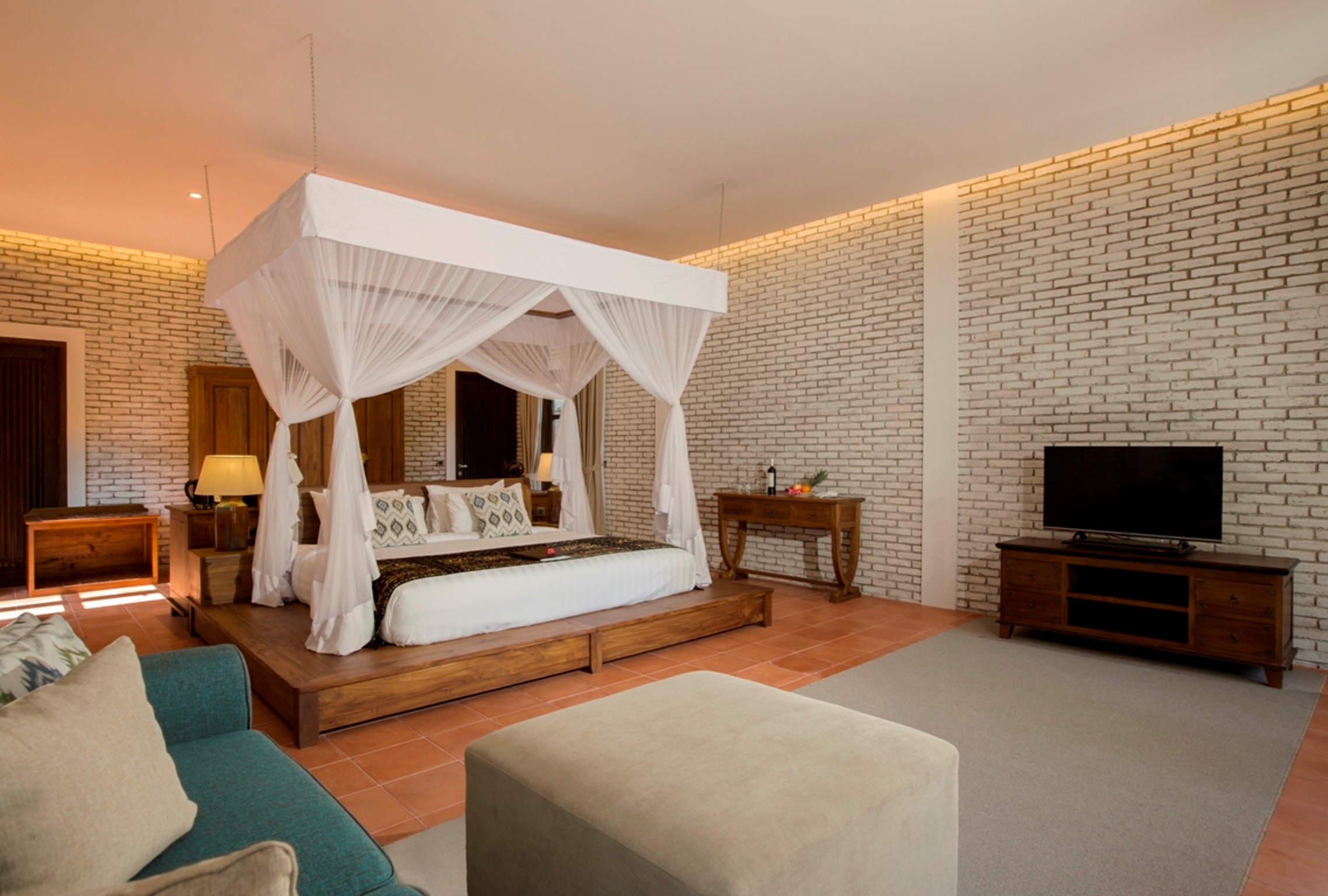 2 Bedrooms, Duplex, Pool Residence