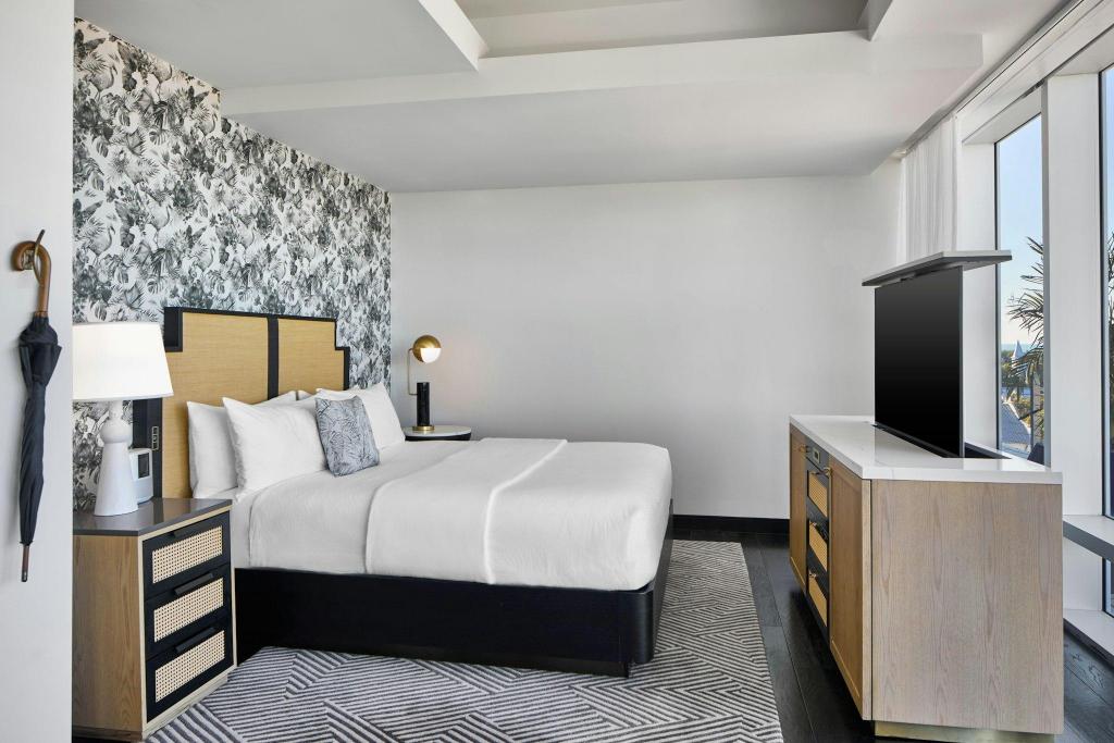 Penthouse, King Bed, Island View, Terrace, Concierge Level, Top Floor