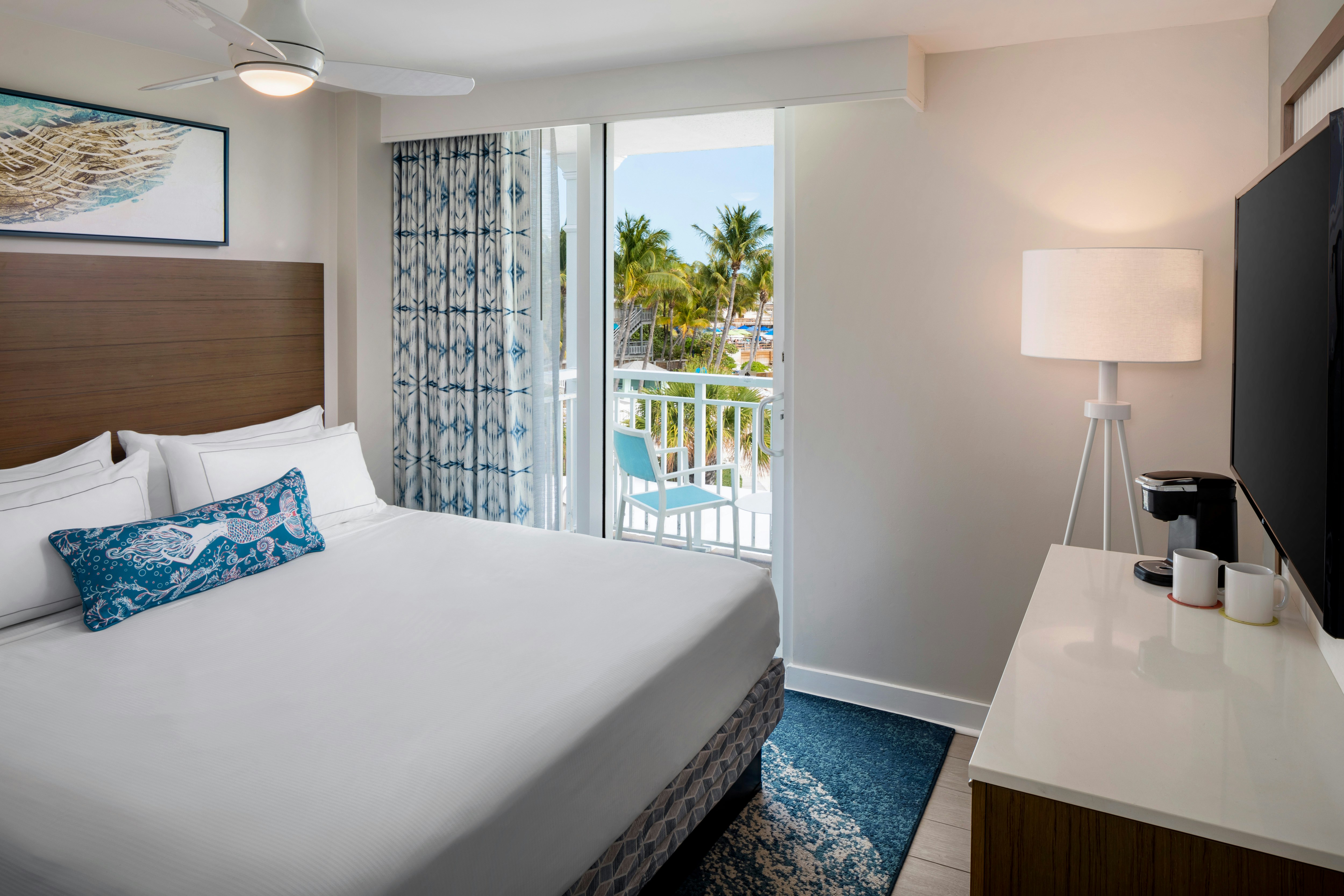 Suite, King Bed, Resort View