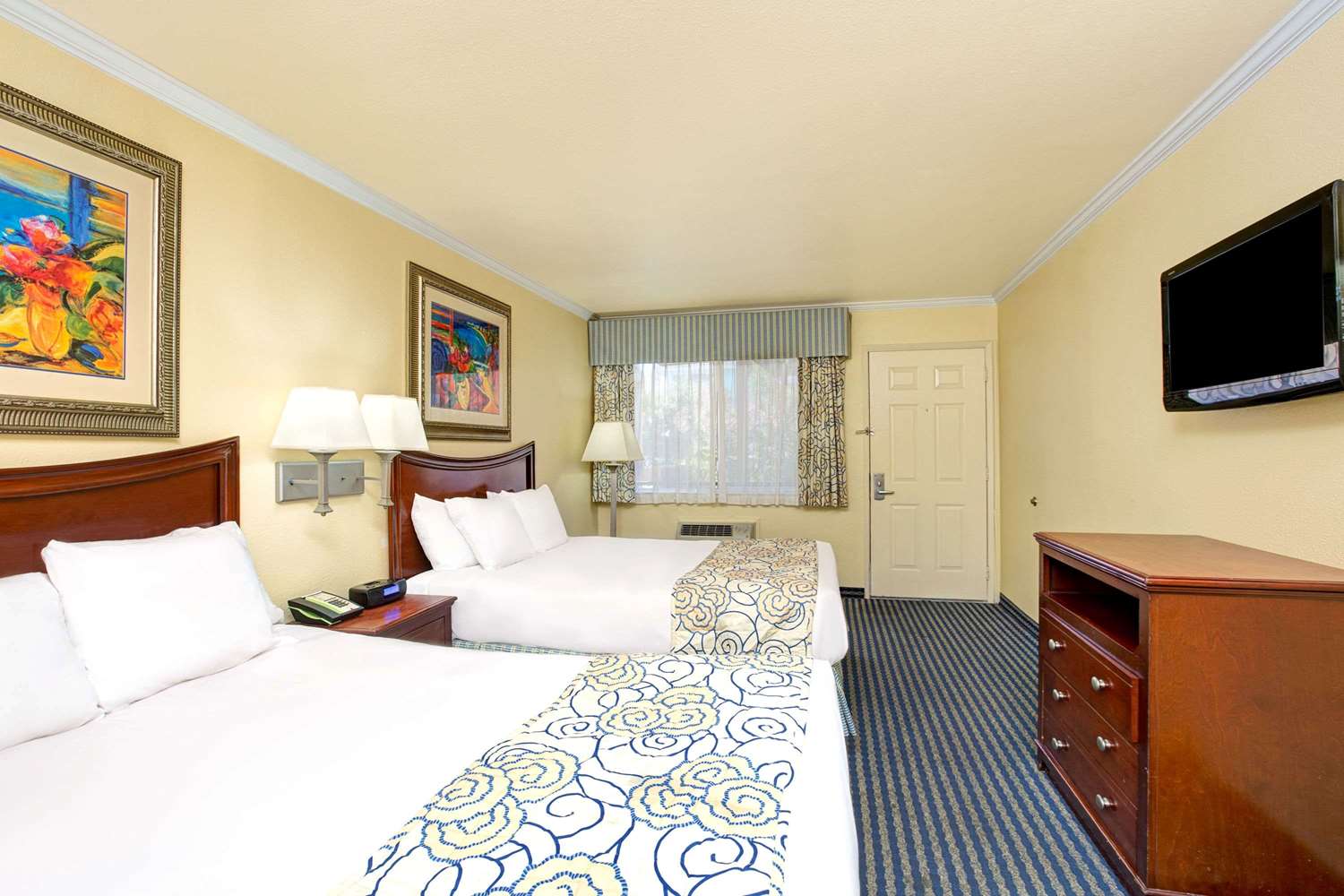 Super 8 by Wyndham Santa Cruz Beach 10/31