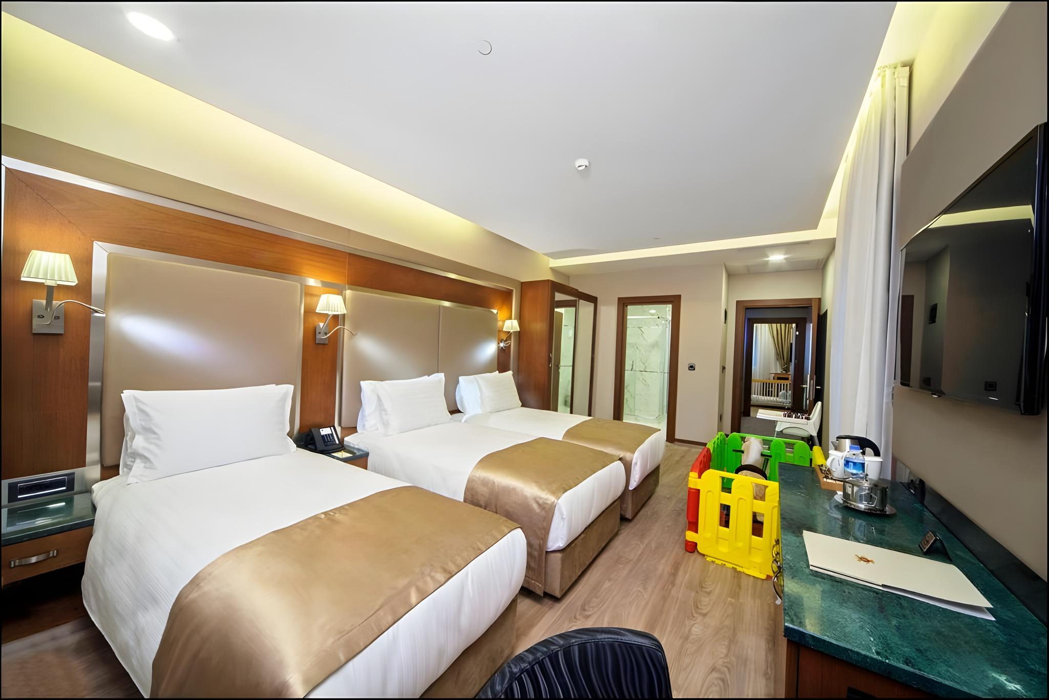 Family Suite, 1 Double and 3 Single Beds