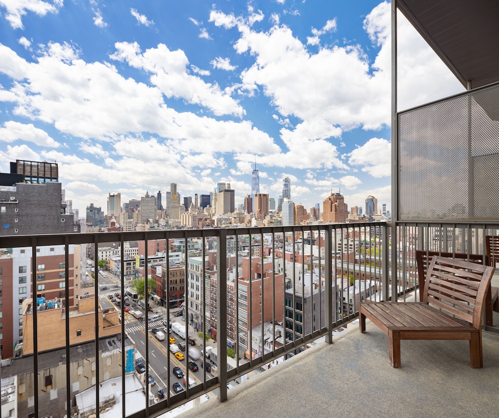 Untitled 3 Freeman Alley 35/45