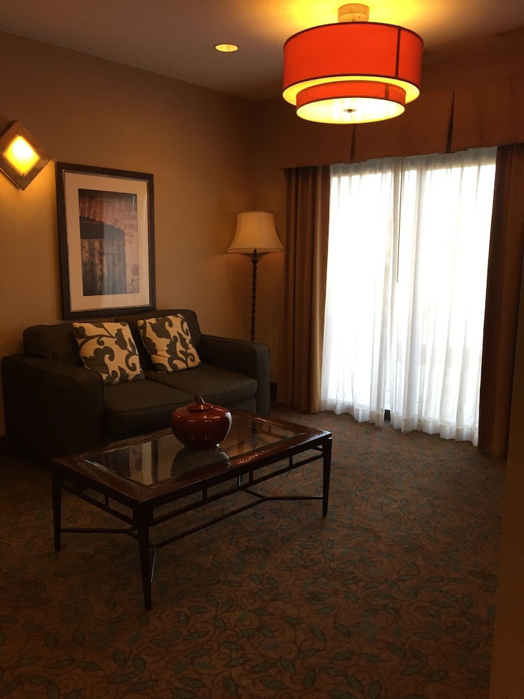 Baymont By Wyndham Denver International Airport 24/38