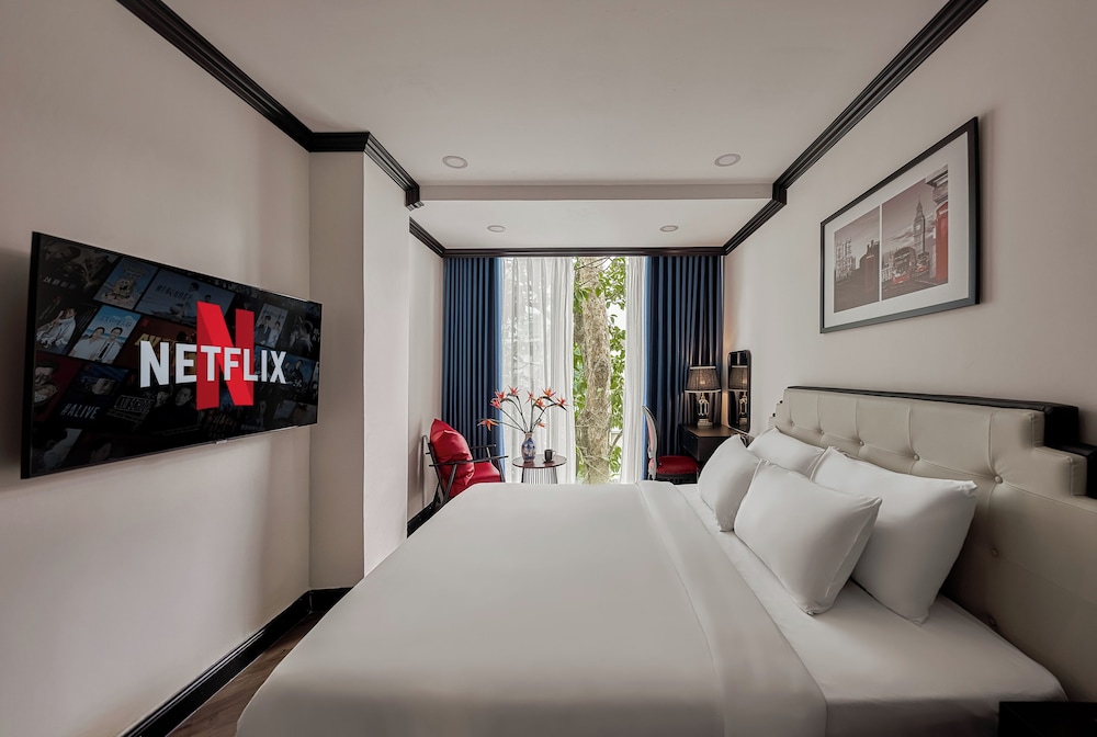 غرفة تنفيذية بسرير كوين بإطلالة على المدينة، The Passion Suite Hotel 6/10