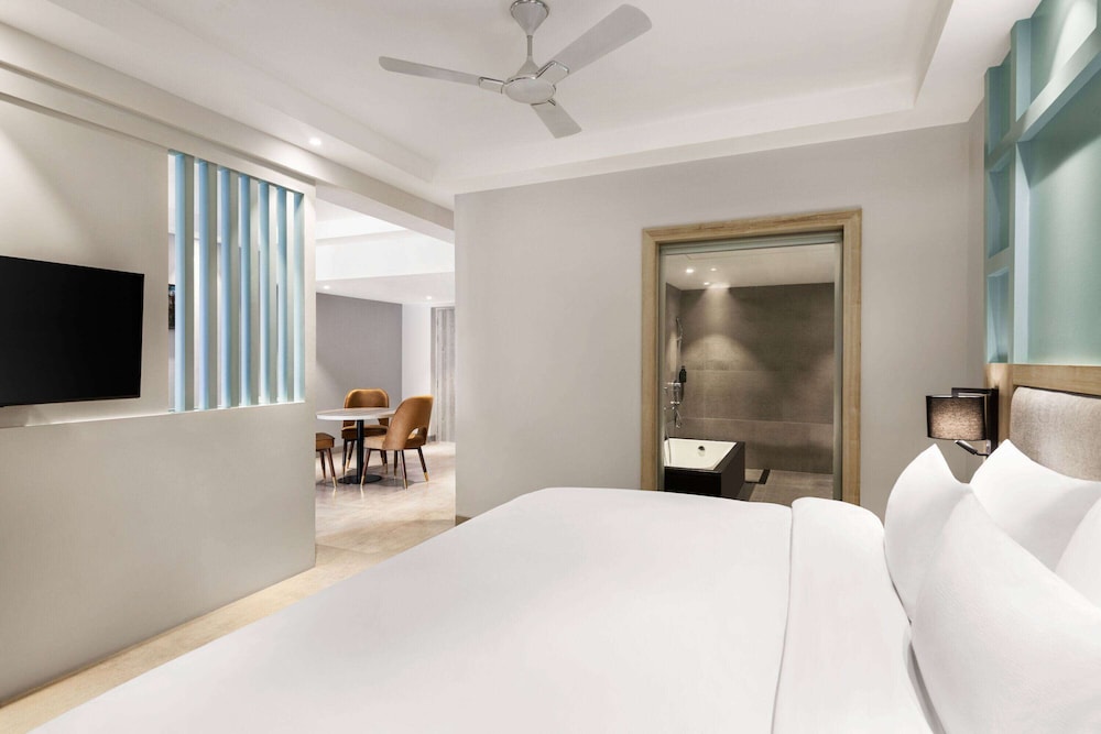 Ramada by Wyndham Goa Arpora 22/50