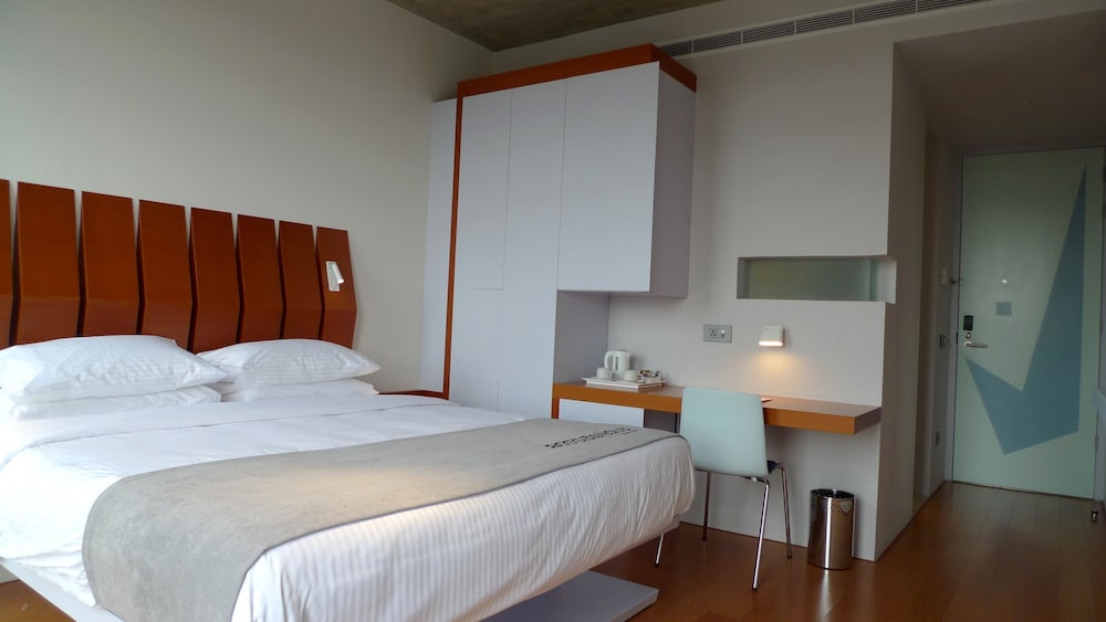 Bossa Nova Beirut Hotel 20/50