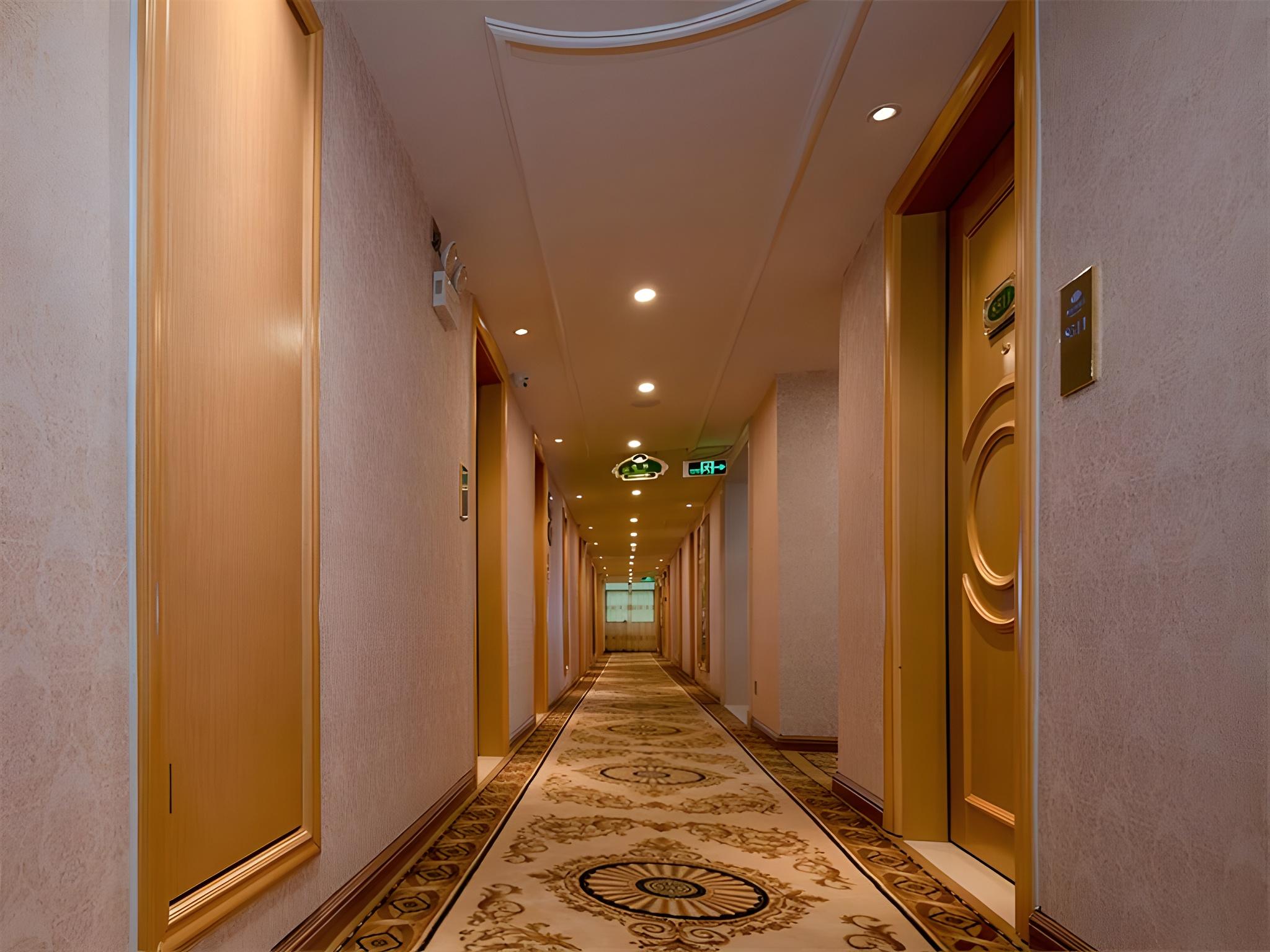 Vienna Hotel (Ledong Dongyuan) 34/46