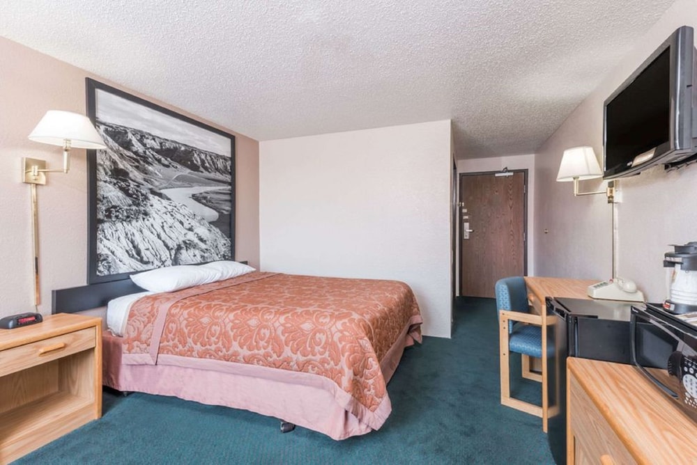 Glendive Lodge 8/13