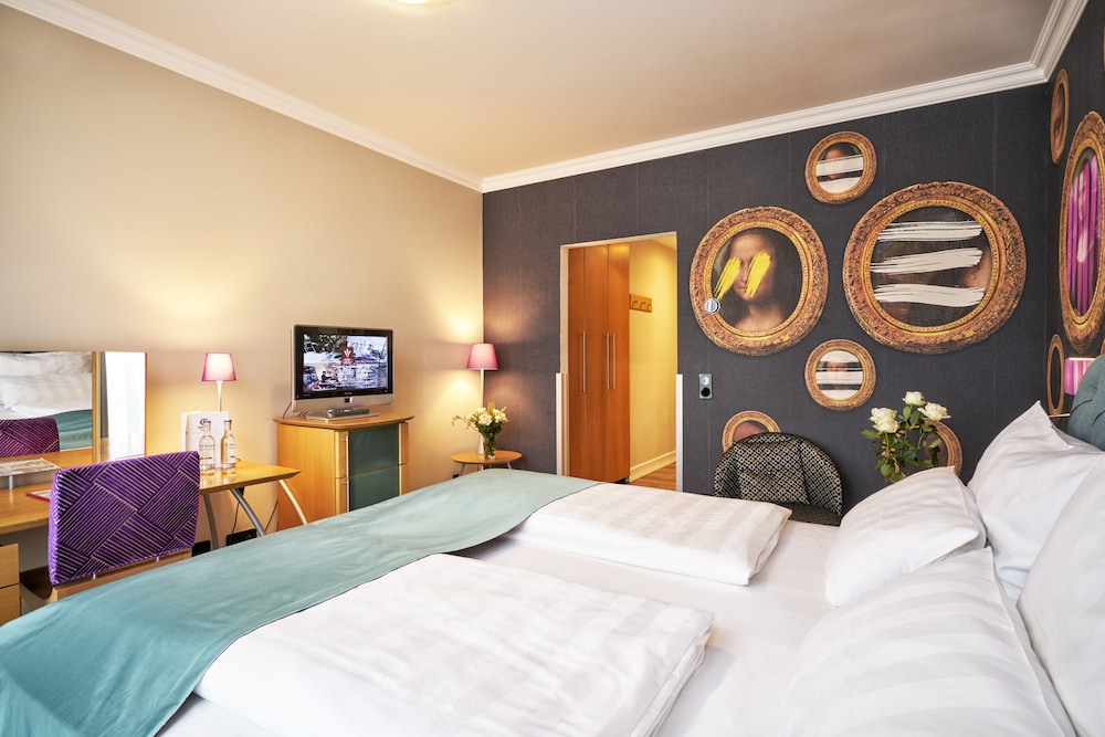Classic Hotel Harmonie 18/77