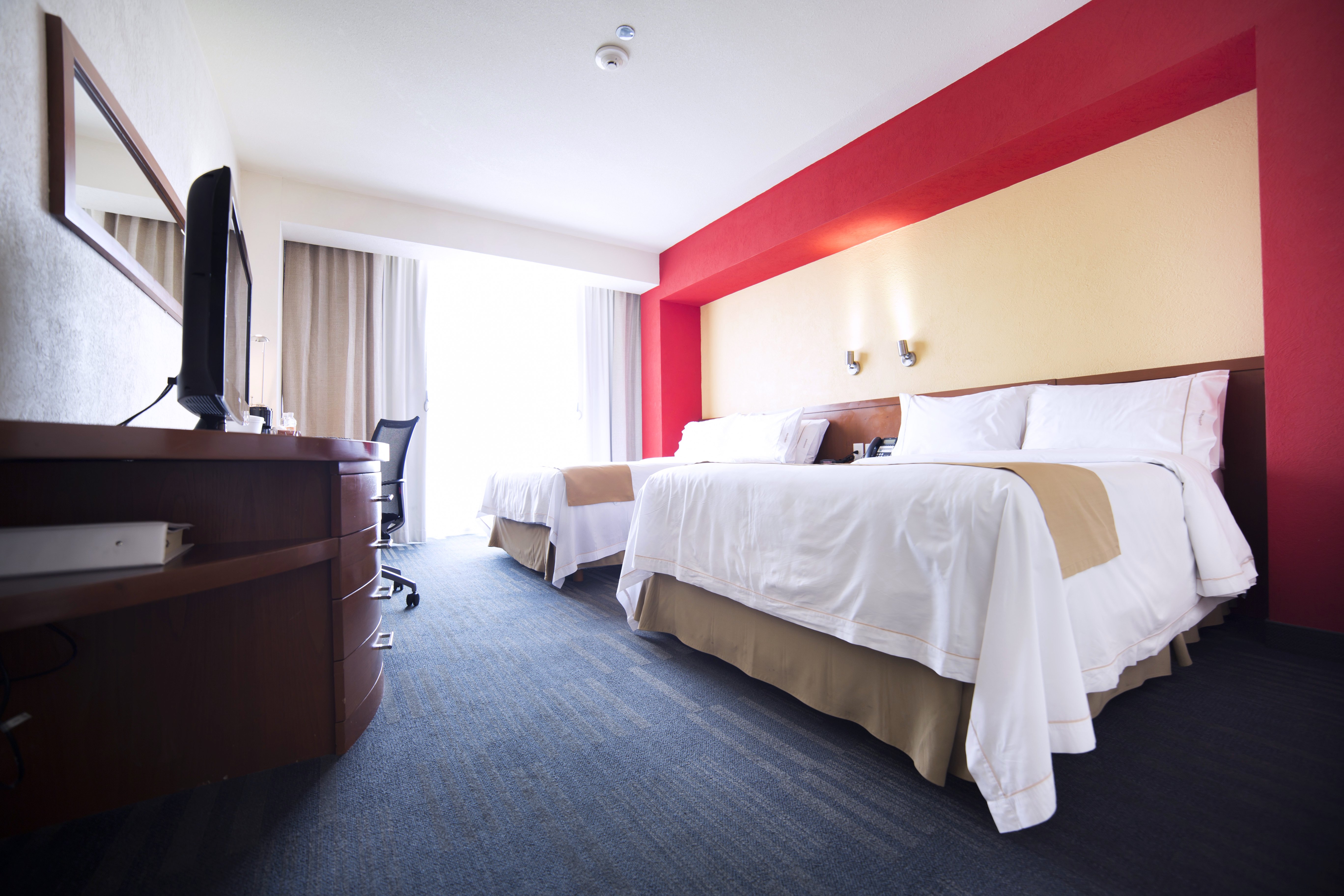 Holiday Inn Express Guadalajara Expo 27/72