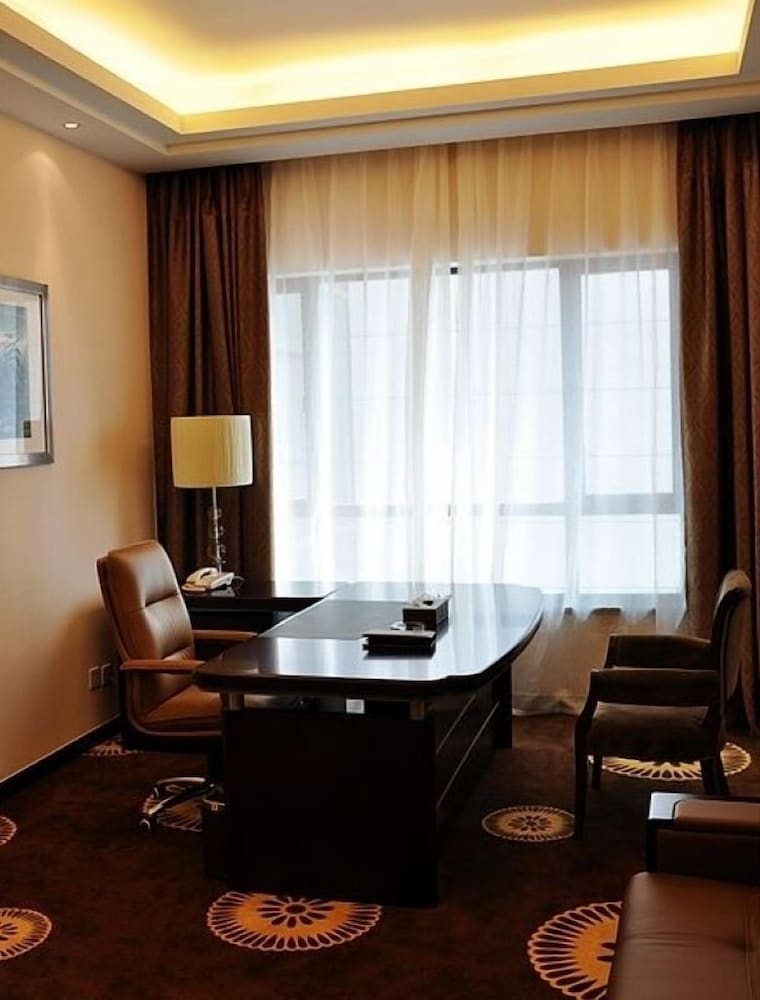 Ramada Plaza by Wyndham Hangzhou Xiaoshan 35/38