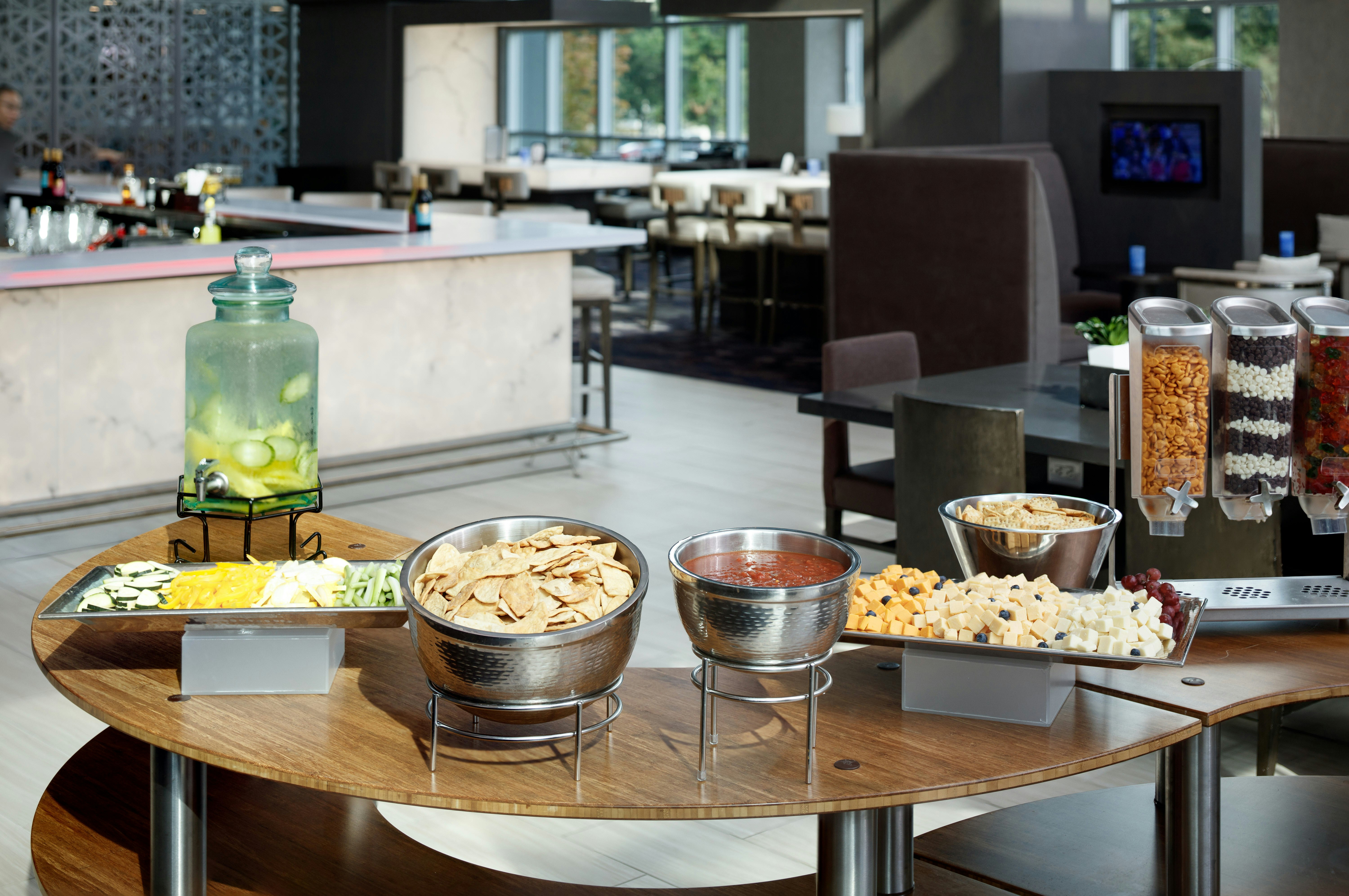 Embassy Suites By Hilton Charlotte Uptown 44/67