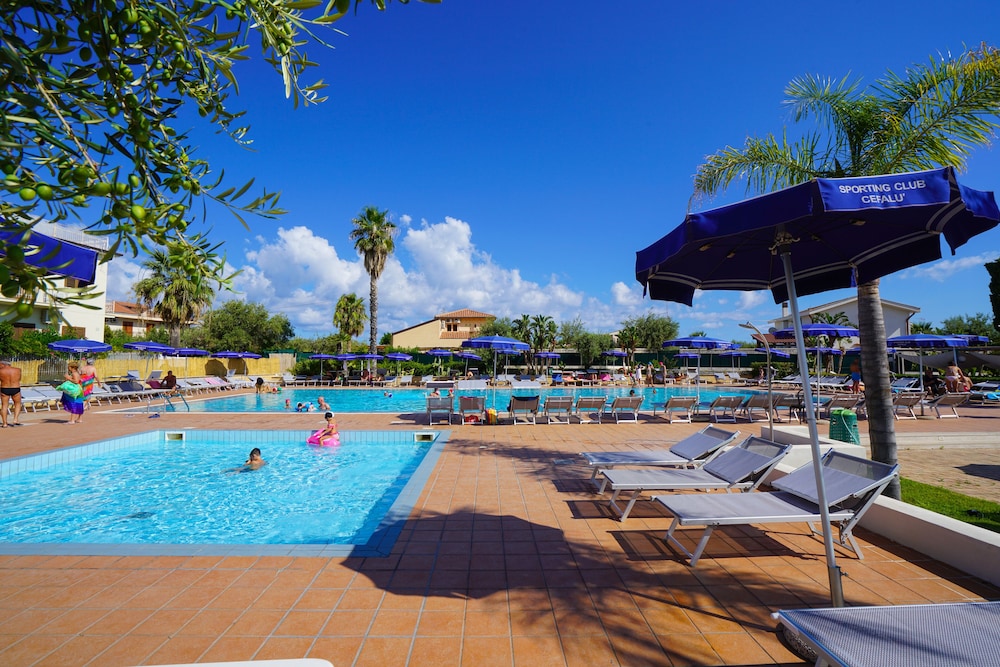 Cefalu Resort Sporting Club 53/69