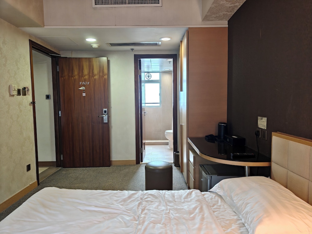 H1 Hotel 23/55