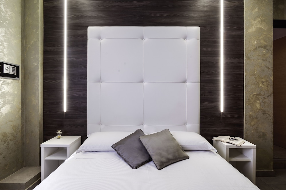 IBIS STYLES MILANO CENTRO 48/48