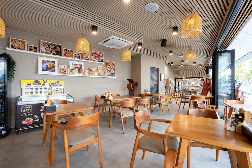 restaurant cafeteria